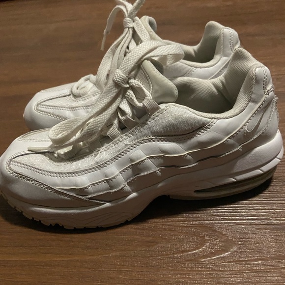 Nike AirMax - Picture 4 of 4